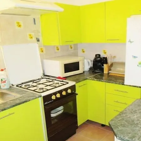 Sziszi Nyaralohaz Balatonszarszo